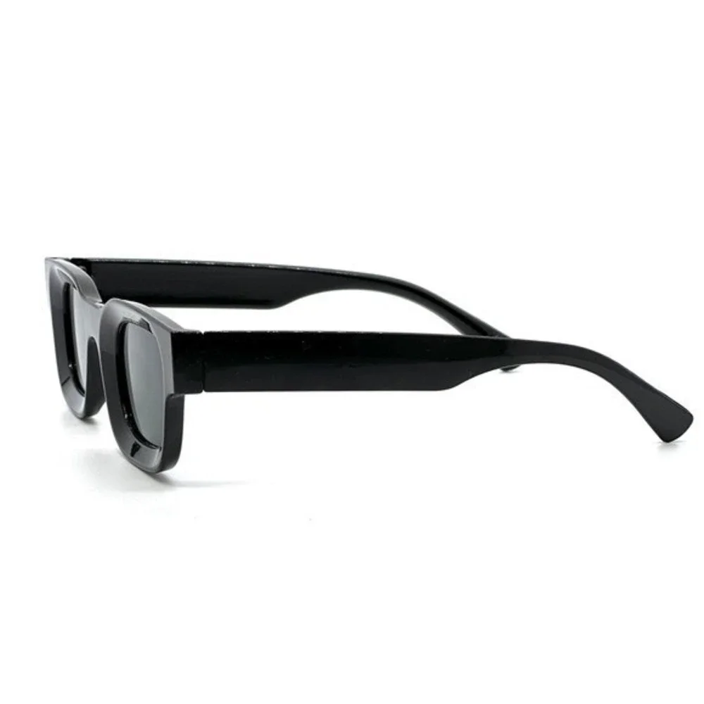 N/A sleek black
